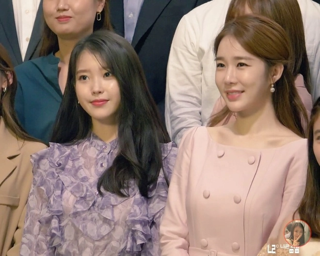 IU dành cả thanh xuân đi hát đám cưới nhưng lần nào cũng gây sốt, còn có cả hội fanboy chất lượng toàn người nổi tiếng! - Ảnh 6.
