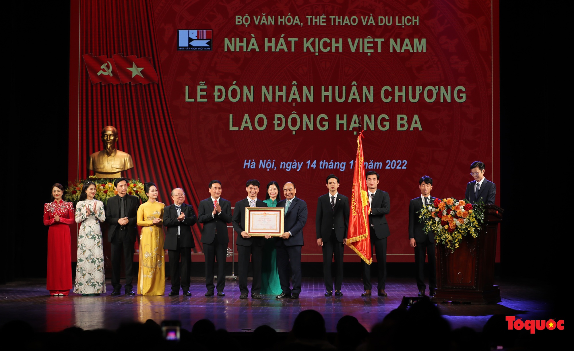 Lễ kỷ niệm 70 năm thành lập Nhà hát Kịch Việt Nam - Ảnh 9.
