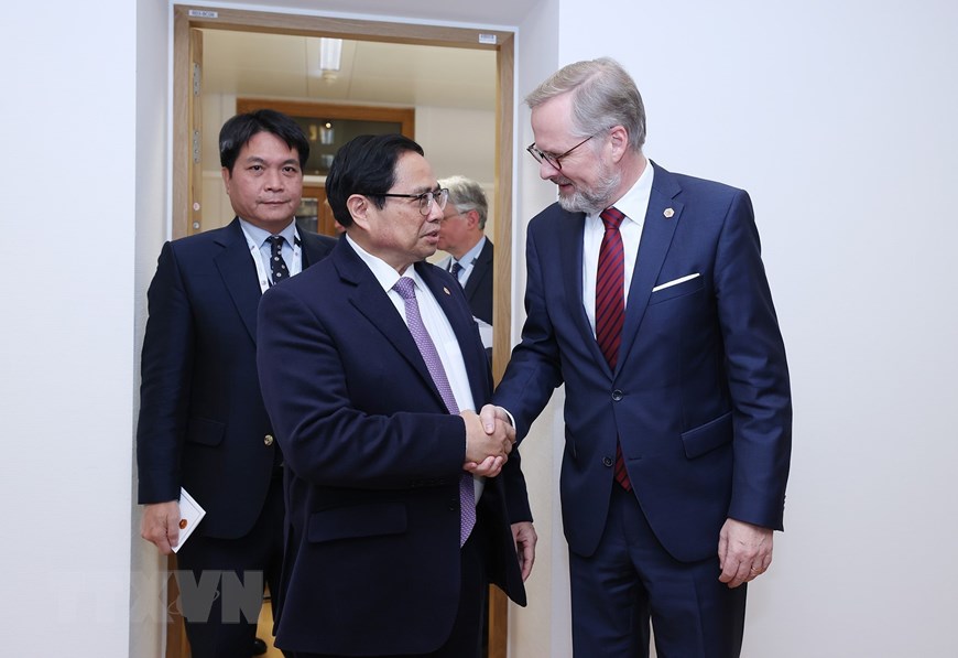 Thủ tướng Phạm Minh Chính dự Hội nghị Cấp cao kỷ niệm 45 năm quan hệ ASEAN-EU, gặp lãnh đạo EU và một số nước châu Âu - Ảnh 9.