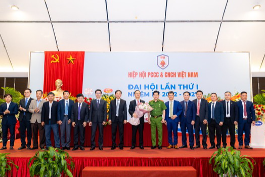 Ra mắt Hiệp hội Phòng cháy chữa cháy và Cứu nạn cứu hộ Việt Nam - Ảnh 1.