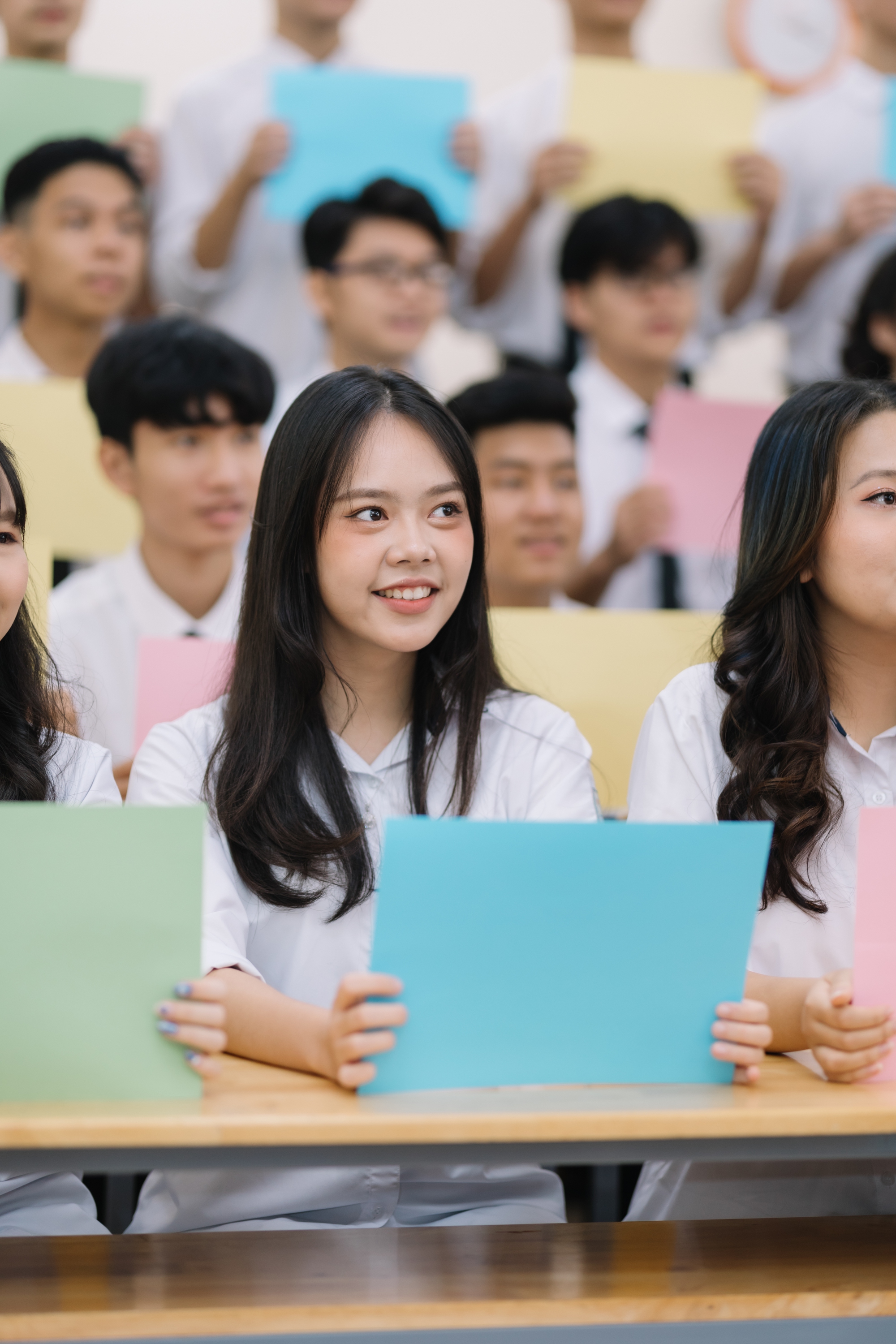 Viết bài luận về hành trình trưởng thành của bản thân qua câu chuyện mẩu Natri, nữ sinh nhận học bổng 5,5 tỷ - Ảnh 3. Viết bài luận về hành trình trưởng thành của bản thân qua câu chuyện mẩu Natri, nữ sinh nhận học bổng 5,5 tỷ - Ảnh 3.