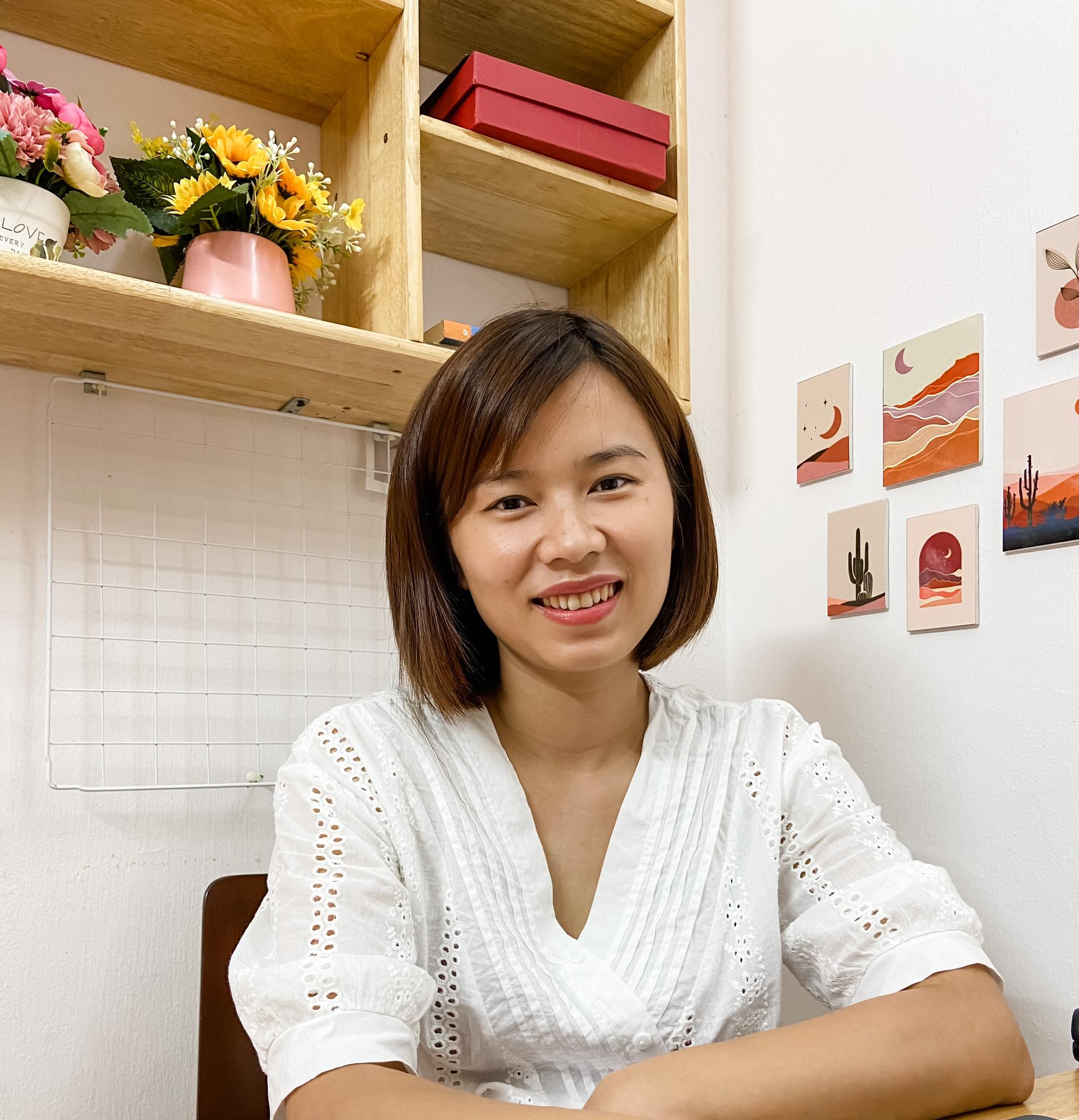 Làm sao để giúp con giỏi tiếng Anh mà cha mẹ không bị "cháy túi"? Bà mẹ ở Hà Nội bật mí loạt bí kíp hữu ích - Ảnh 1. Làm sao để giúp con giỏi tiếng Anh mà cha mẹ không bị "cháy túi"? Bà mẹ ở Hà Nội bật mí loạt bí kíp hữu ích - Ảnh 1.