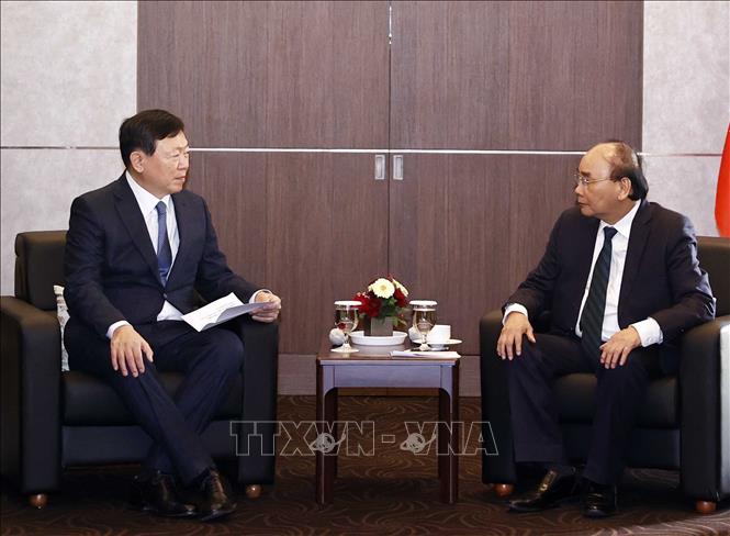 Chủ tịch nước Nguyễn Xuân Phúc tiếp lãnh đạo các tập đoàn lớn của Hàn Quốc - Ảnh 1.