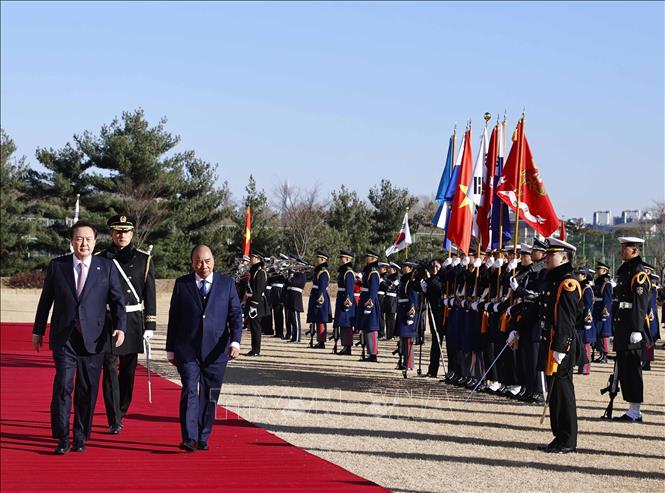 Lễ đón Chủ tịch nước Nguyễn Xuân Phúc thăm cấp Nhà nước tới Hàn Quốc - Ảnh 1.
