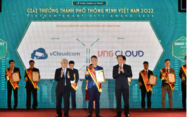 VNG Cloud đoạt &quot;cú đúp&quot; giải thưởng Thành phố Thông minh Việt Nam 2022 - Ảnh 1.