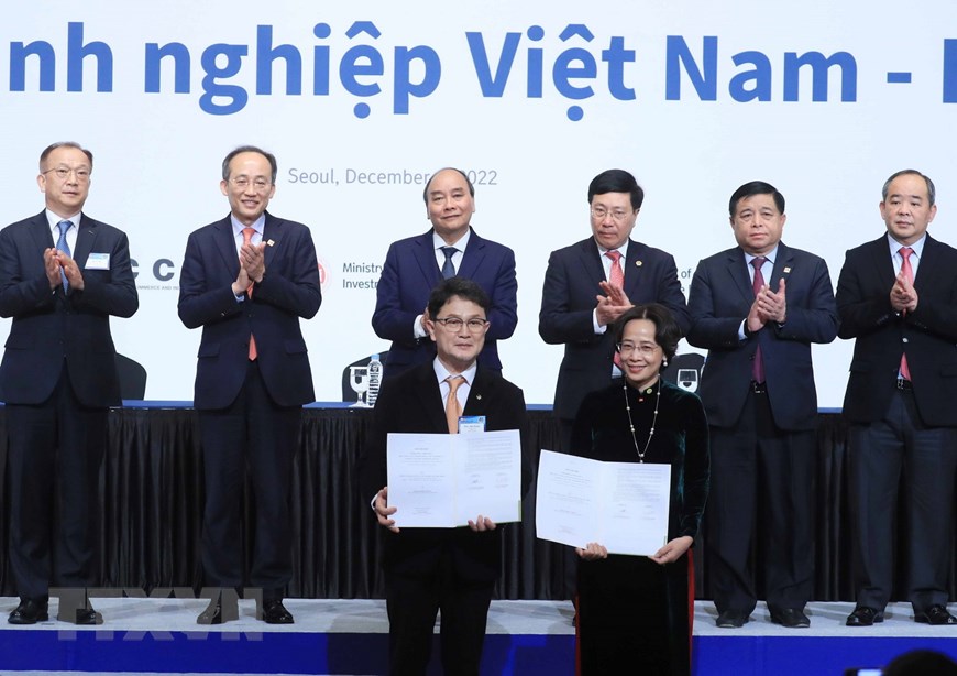 Chủ tịch nước dự Diễn đàn doanh nghiệp Việt-Hàn và chứng kiến lễ trao biên bản hợp tác giữa hai nước - Ảnh 7.