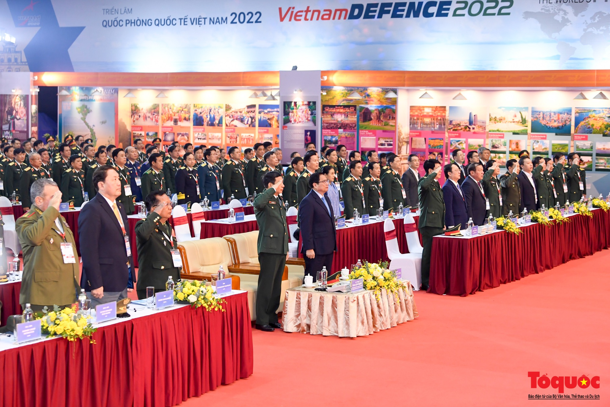 Hình ảnh khai mạc Triển lãm Quốc phòng quốc tế Việt Nam 2022 - Ảnh 4.