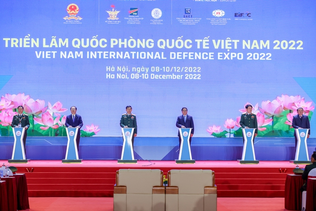 Thủ tướng: Chính sách quốc phòng của Việt Nam là vì hòa bình, tự vệ, vì nhân dân - Ảnh 1.