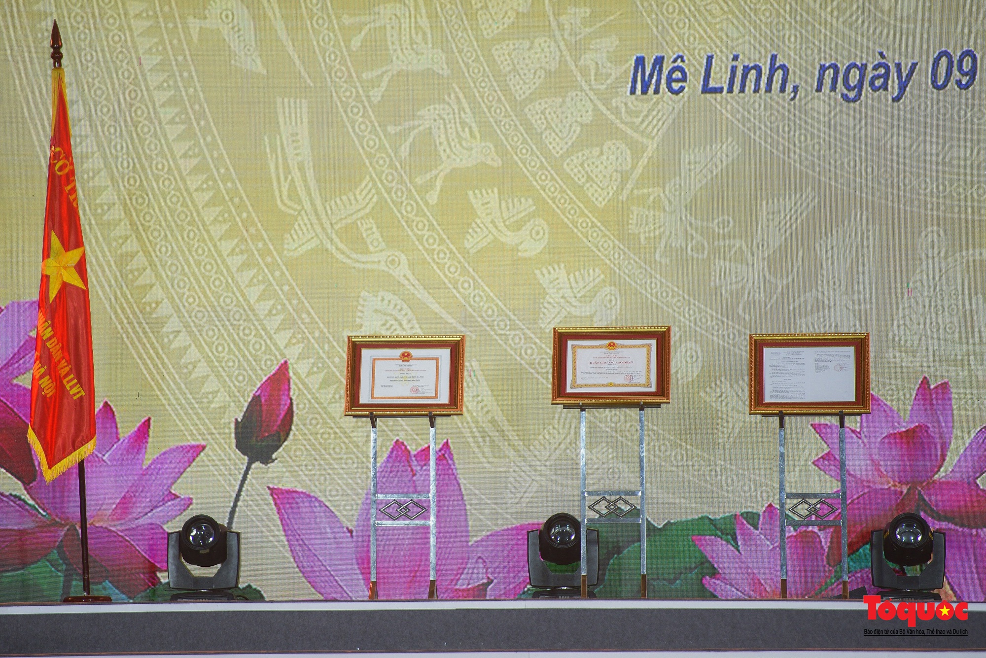 Hà Nội: Huyện Mê Linh đón nhận danh hiệu đạt chuẩn nông thôn mới và đón nhận Huân chương Lao động hạng Ba - Ảnh 21.