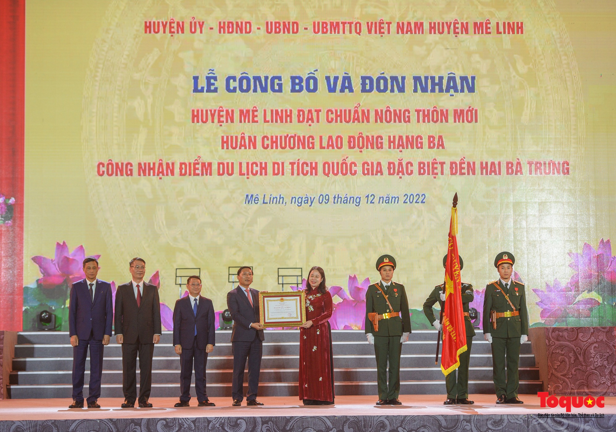 Hà Nội: Huyện Mê Linh đón nhận danh hiệu đạt chuẩn nông thôn mới và đón nhận Huân chương Lao động hạng Ba - Ảnh 16.
