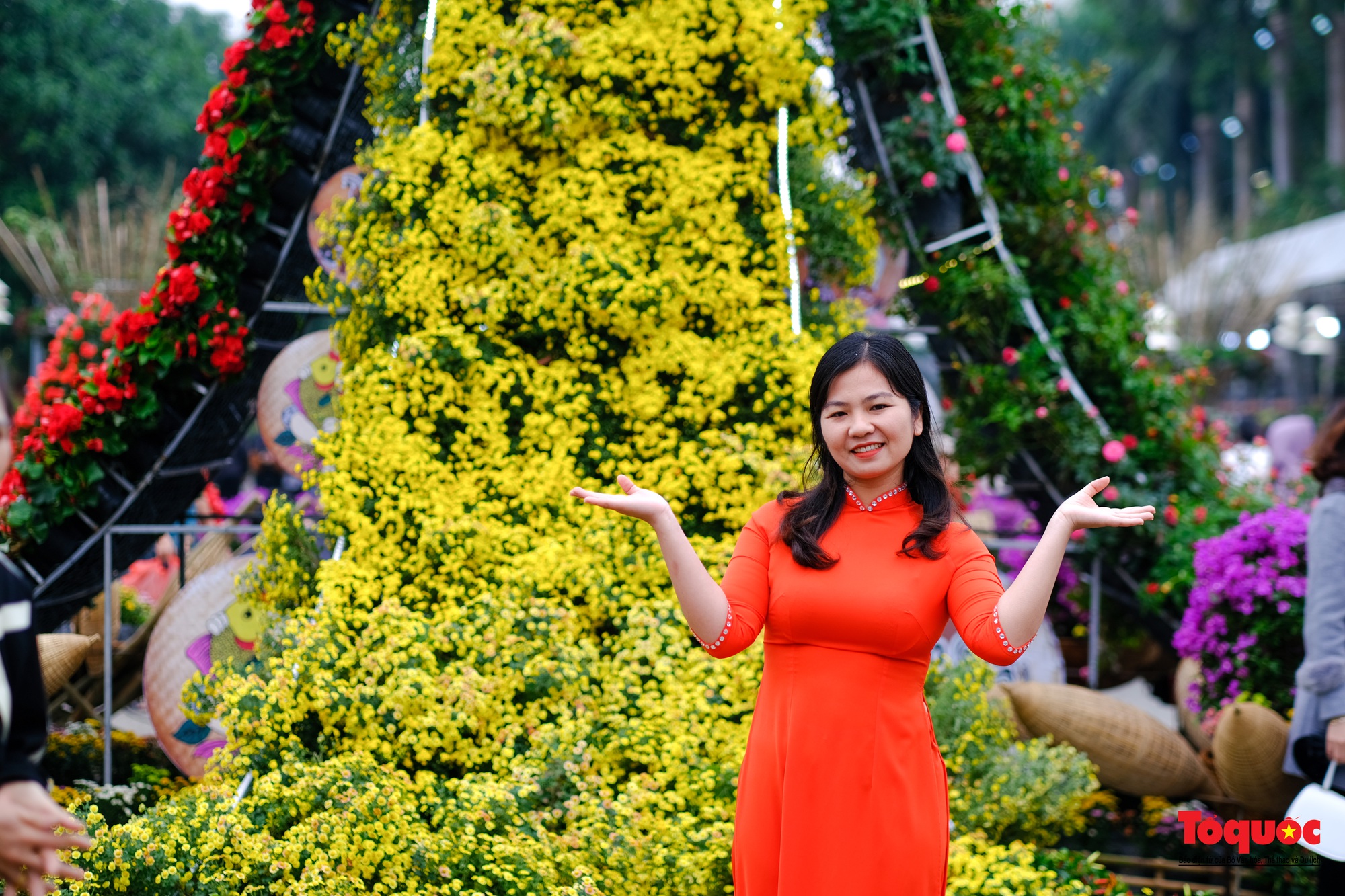 Khai mạc Lễ hội hoa và Festival nông sản, sản phẩm OCOP tại huyện Mê Linh - Ảnh 14.