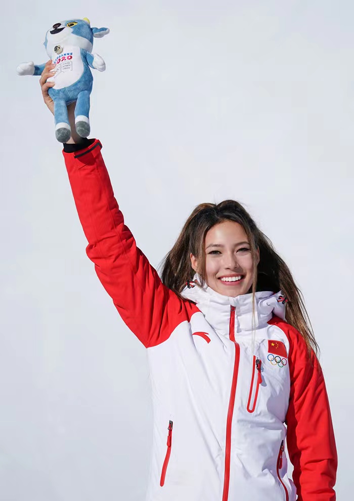 Bông hồng lai tài sắc vẹn toàn khiến dân tình xứ Trung phát cuồng ở Olympic 2022: Trúng tuyển Đại học hàng đầu thế giới, được săn đón hơn cả sao hạng A Cbiz - Ảnh 4. Bông hồng lai tài sắc vẹn toàn khiến dân tình xứ Trung phát cuồng ở Olympic 2022: Trúng tuyển Đại học hàng đầu thế giới, được săn đón hơn cả sao hạng A Cbiz - Ảnh 4.
