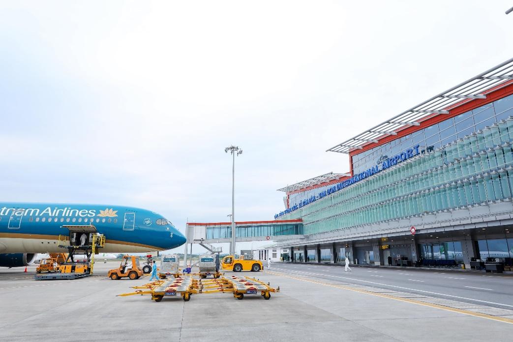 Vietnam Airlines chính thức khai thác trở lại đường bay Vân Đồn – TP. Hồ Chí Minh - Ảnh 2.