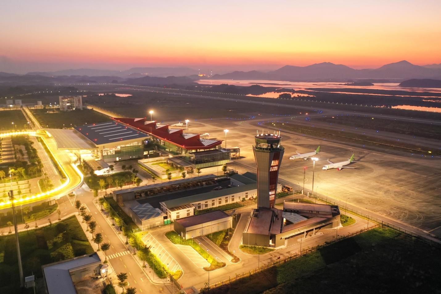 Vietnam Airlines chính thức khai thác trở lại đường bay Vân Đồn – TP. Hồ Chí Minh - Ảnh 4.
