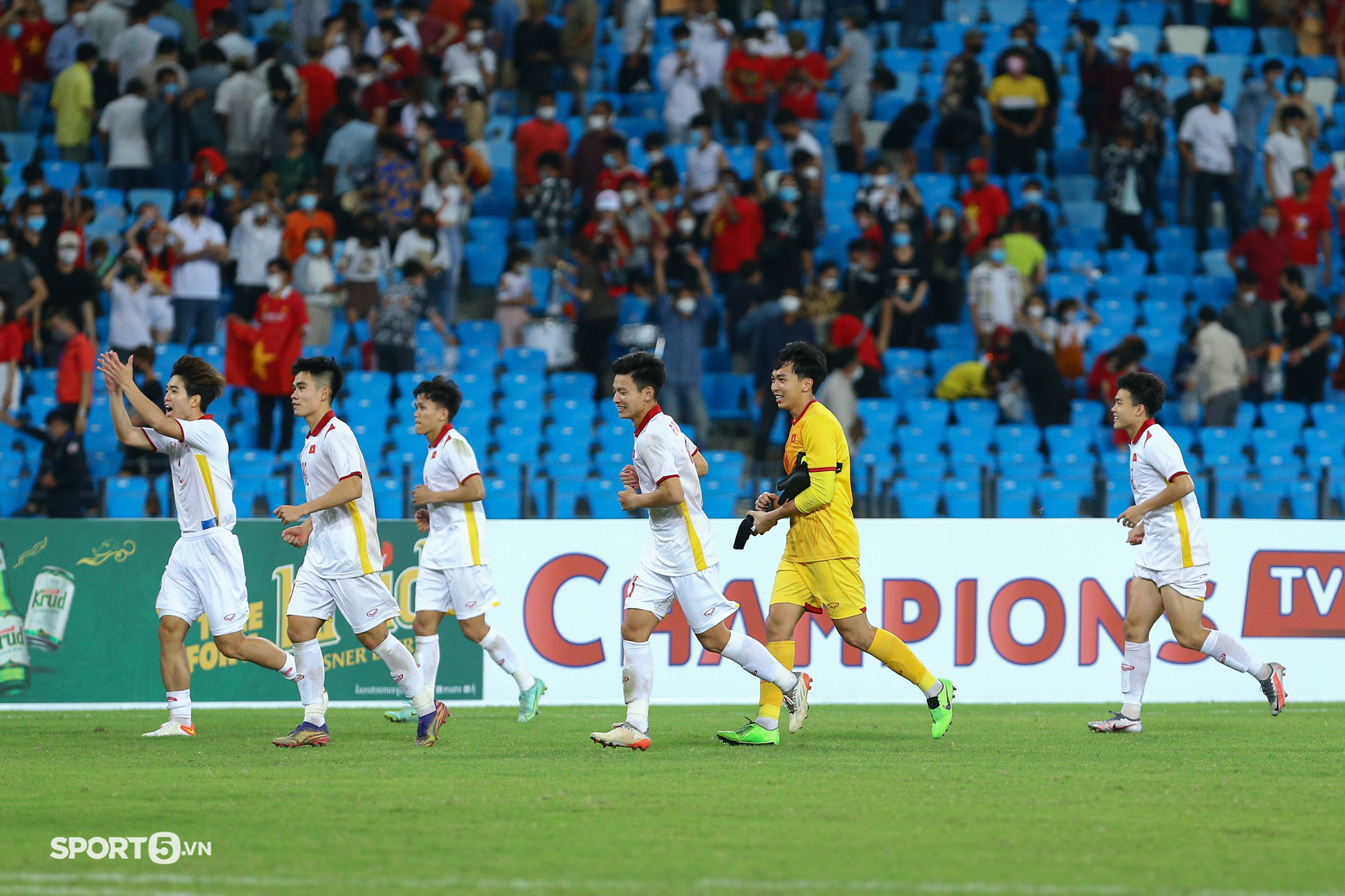 Đằng sau màn ăn mừng của cầu thủ mở màn loạt penalty cho U23 Việt Nam - Ảnh 6.