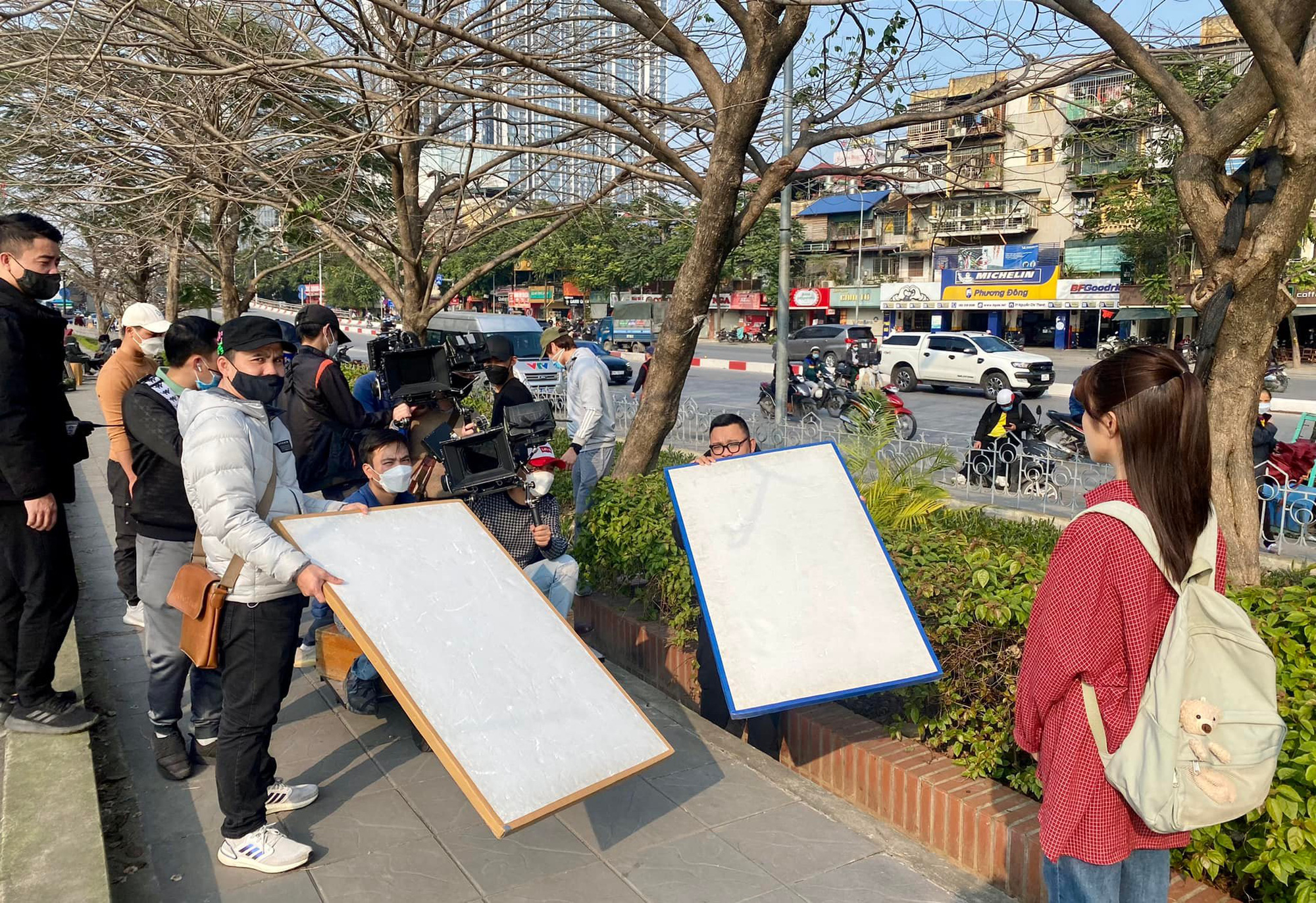 Thương ngày nắng về phần 2: Trang ăn mặc &quot;chặt chém&quot; gặp riêng mẹ đẻ, bà Nhung - bà Nga đối đầu cực căng - Ảnh 4.