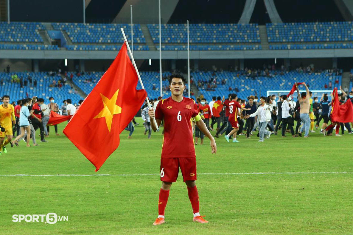 Đội trưởng U23 Việt Nam kể lại hành trình vượt khó để thi đấu trận chung kết với U23 Thái Lan - Ảnh 1.