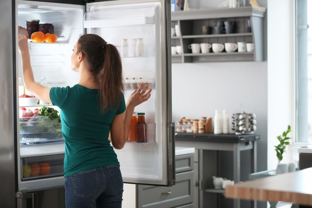 Nên để nhiệt độ bao nhiêu khi bảo quản thực phẩm bằng tủ lạnh? Hướng dẫn của chuyên gia giúp giữ cho thức ăn tươi ngon lâu hơn và an toàn - Ảnh 1.