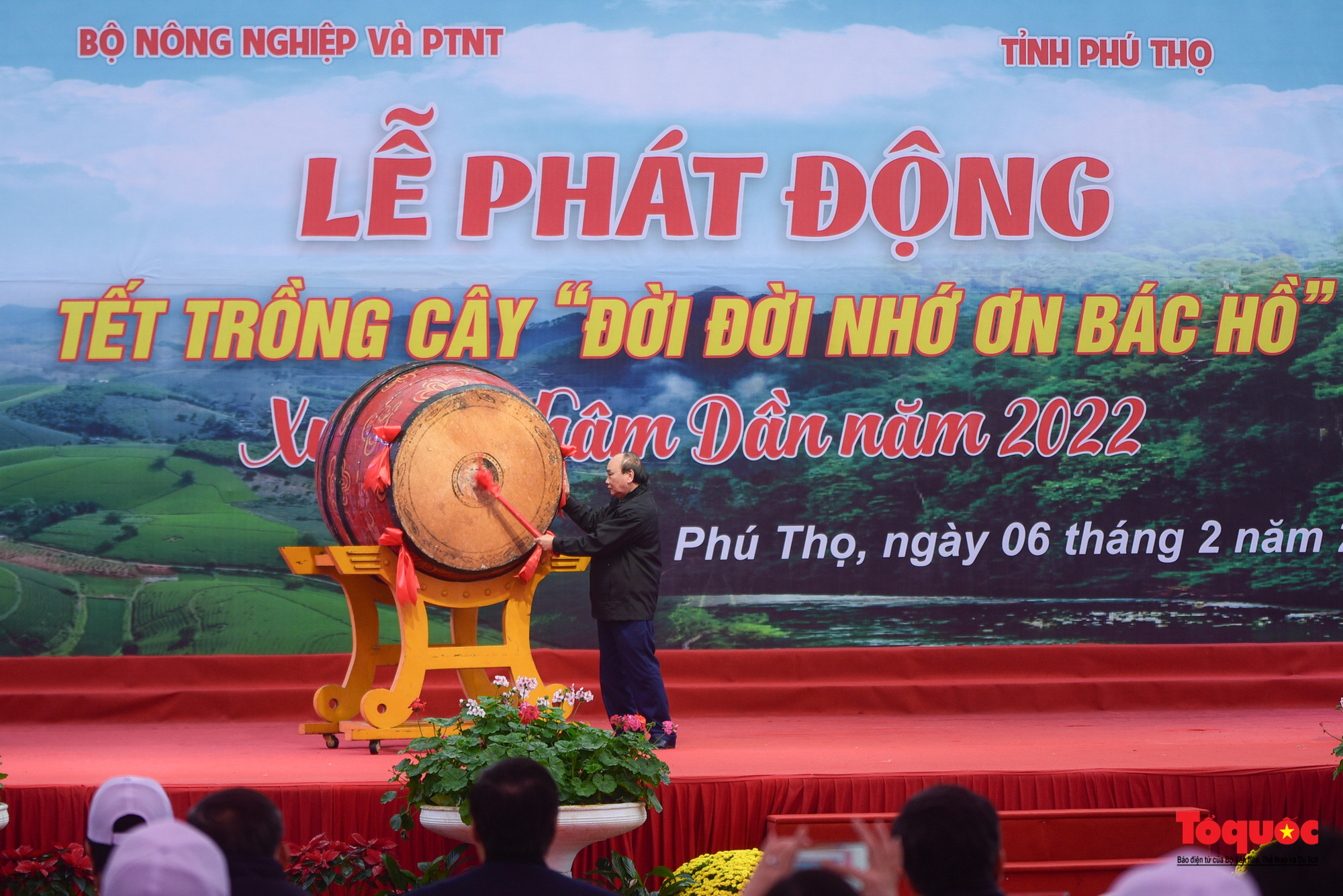 Chủ tịch nước Nguyễn Xuân Phúc phát động Tết trồng cây tại Phú Thọ - Ảnh 5.
