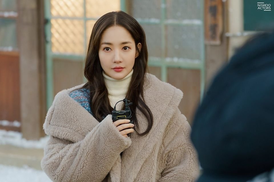 Bộ ba nhan sắc sắp bùng nổ đầu năm 2022: Son Ye Jin - Park Min Young cạnh tranh với mỹ nhân 18  Han So Hee - Ảnh 2.