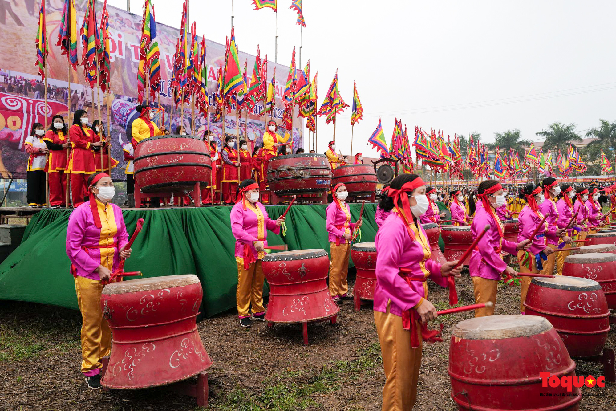 Chủ tịch nước xuống đồng cày ruộng đầu năm mới tại Lễ hội Tịch điền Đọi Sơn - Ảnh 11.