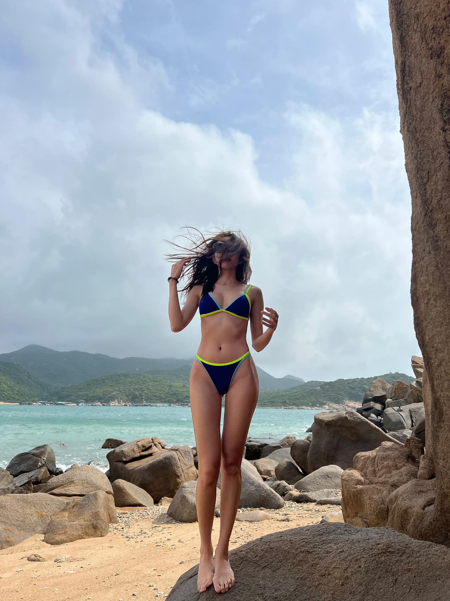 1 sự thật khác sau các bức ảnh bikini nóng bỏng của Hoa hậu Thùy Tiên - Ảnh 5.