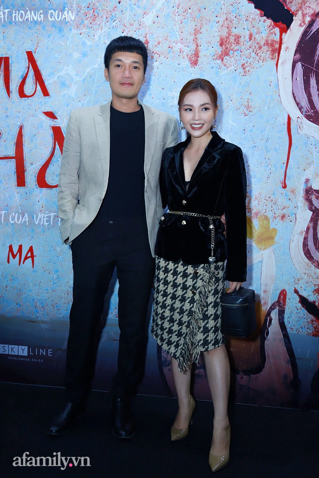 Vân Trang lẻ bóng, Sam diện váy gợi cảm nhưng spotlight lại thuộc về nữ diễn viên gạo cội U50 khoe nội y lấp ló - Ảnh 15.