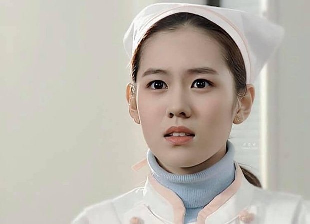 Khán giả ngỡ ngàng trước nhan sắc tuổi 19 của Son Ye Jin trong bộ phim đầu tay - Ảnh 8.