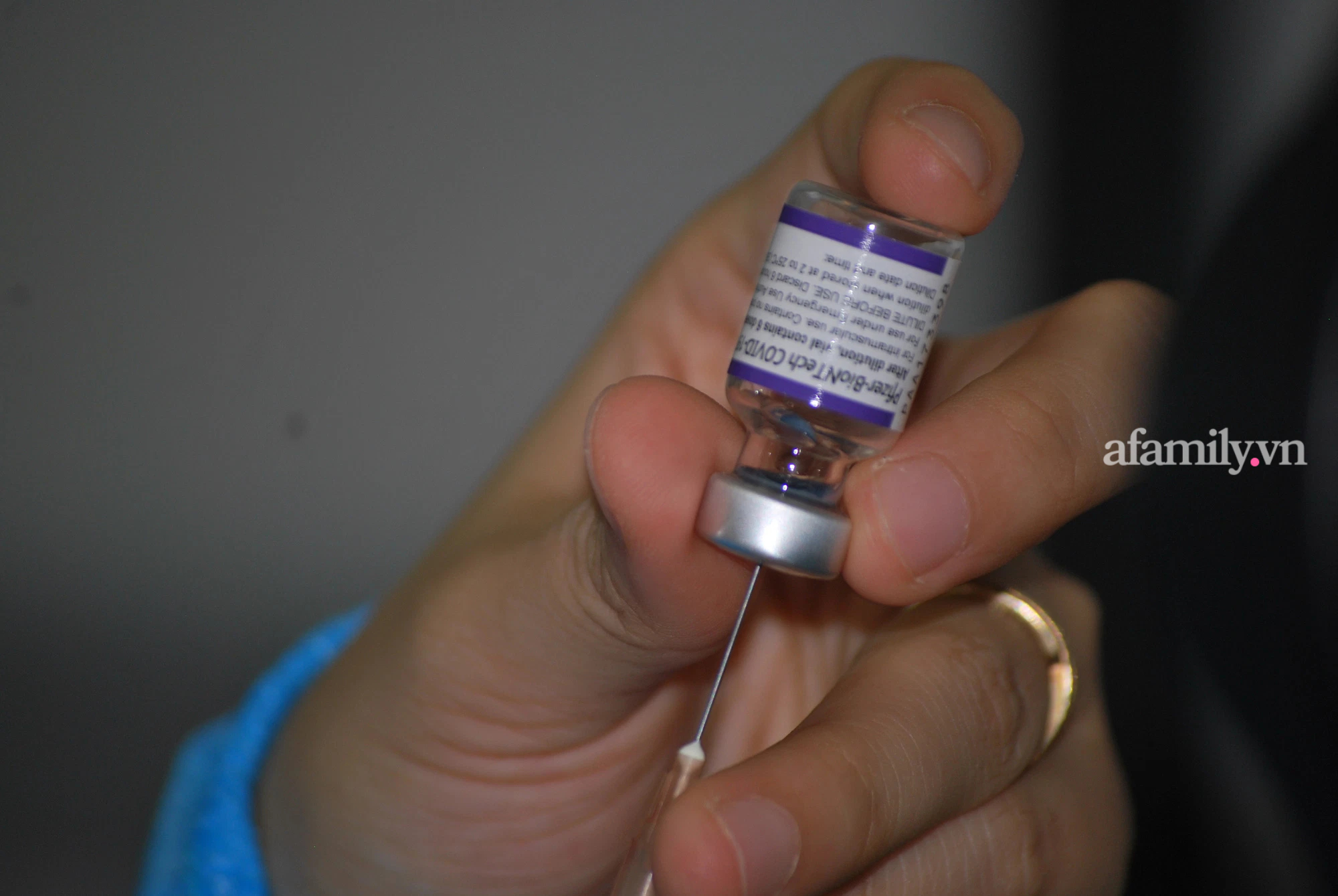 Bộ Y tế: Trẻ em từ 5-11 tuổi được tiêm vaccine Pfizer liều 0,2ml - Ảnh 1.
