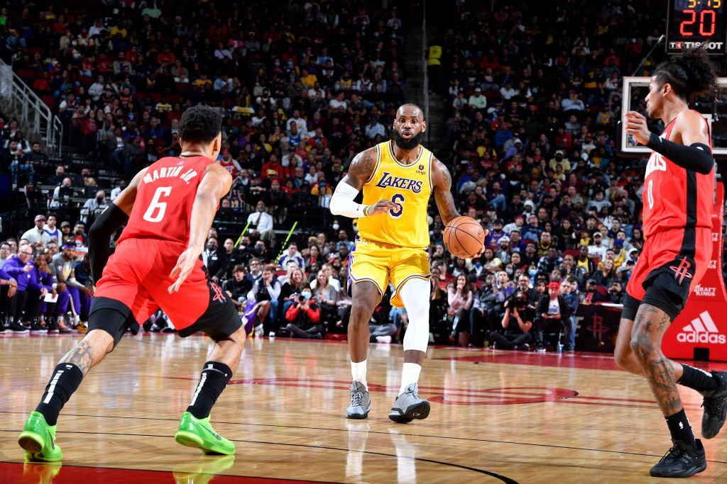 Ném 5/5 cú ném 3, Houston Rockets nhấn chìm Los Angeles Lakers trong hiệp phụ - Ảnh 2.