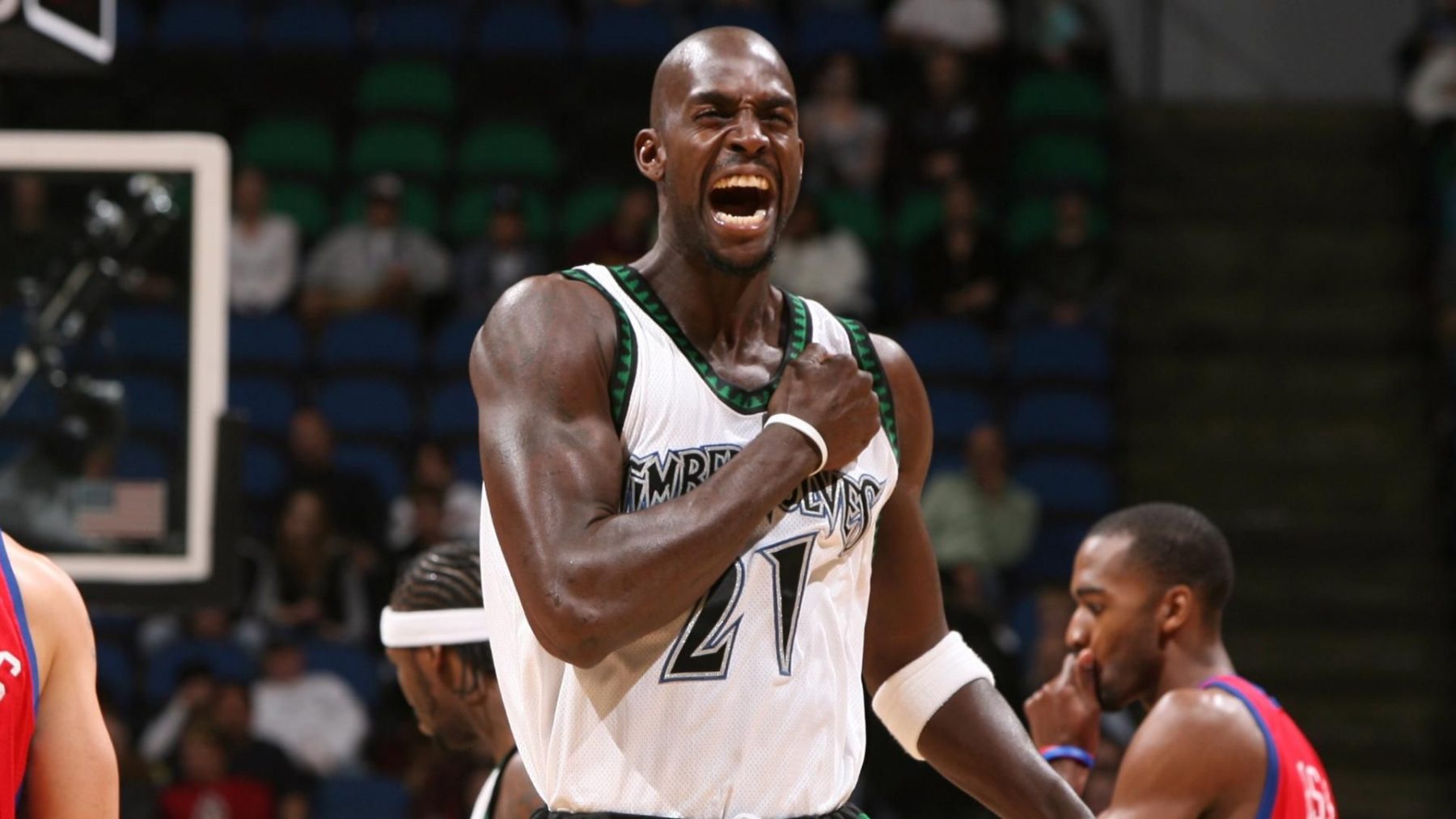 Chỉ đấu 6 năm, Kevin Garnett nhận được vinh dự treo áo đến từ Boston Celtics - Ảnh 5.