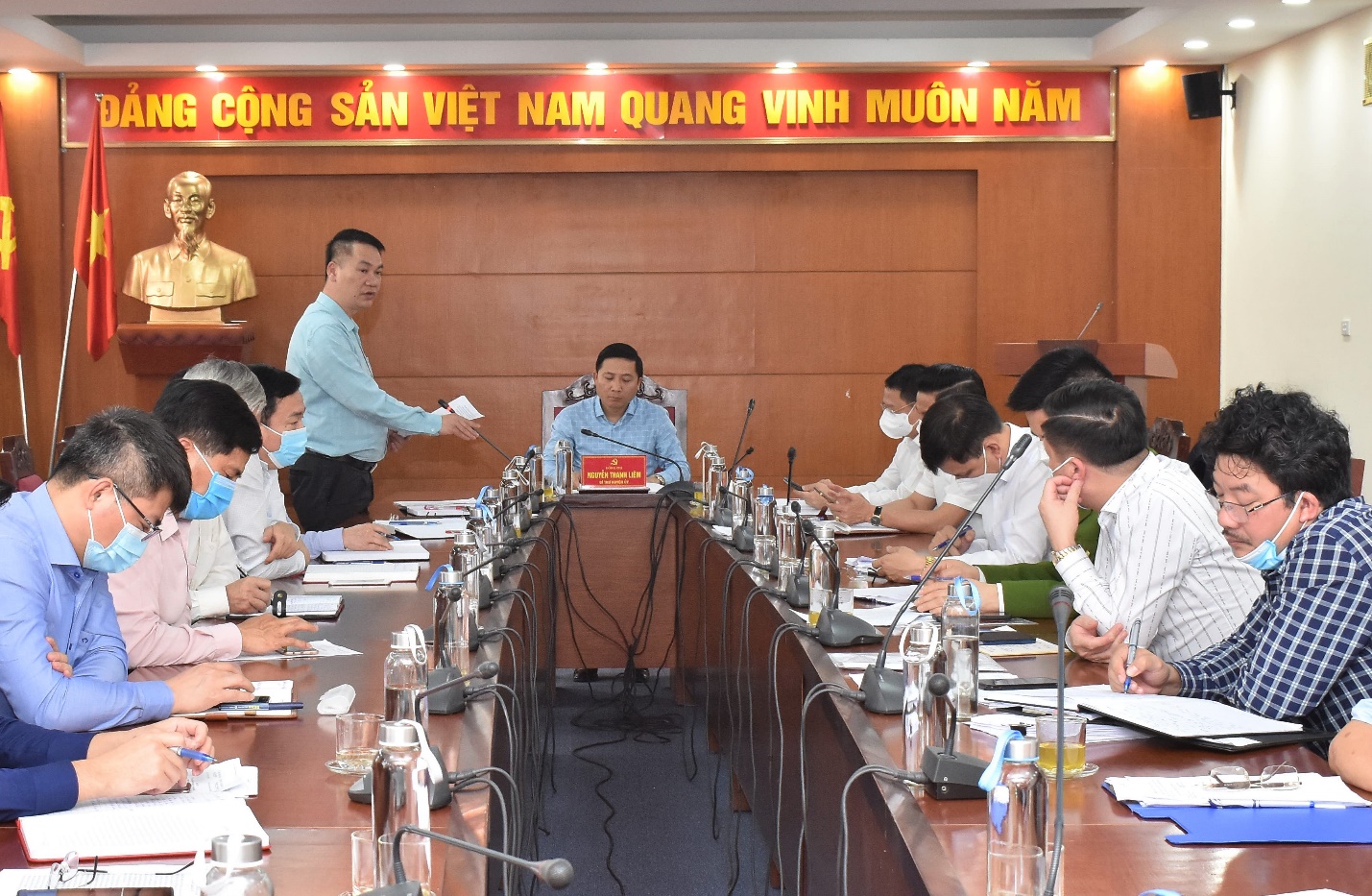 Thường trực Huyện ủy Mê Linh chỉ đạo xử lý quyết liệt các vi phạm liên quan đến đất đai, trật tự xây dựng - Ảnh 2. Thường trực Huyện ủy Mê Linh chỉ đạo xử lý quyết liệt các vi phạm liên quan đến đất đai, trật tự xây dựng - Ảnh 2.