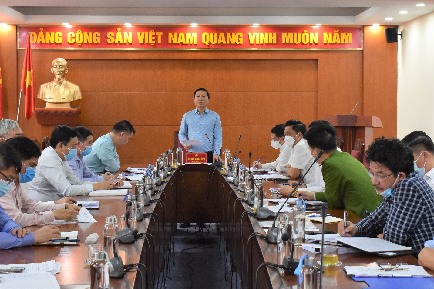 Thường trực Huyện ủy Mê Linh chỉ đạo xử lý quyết liệt các vi phạm liên quan đến đất đai, trật tự xây dựng - Ảnh 3.