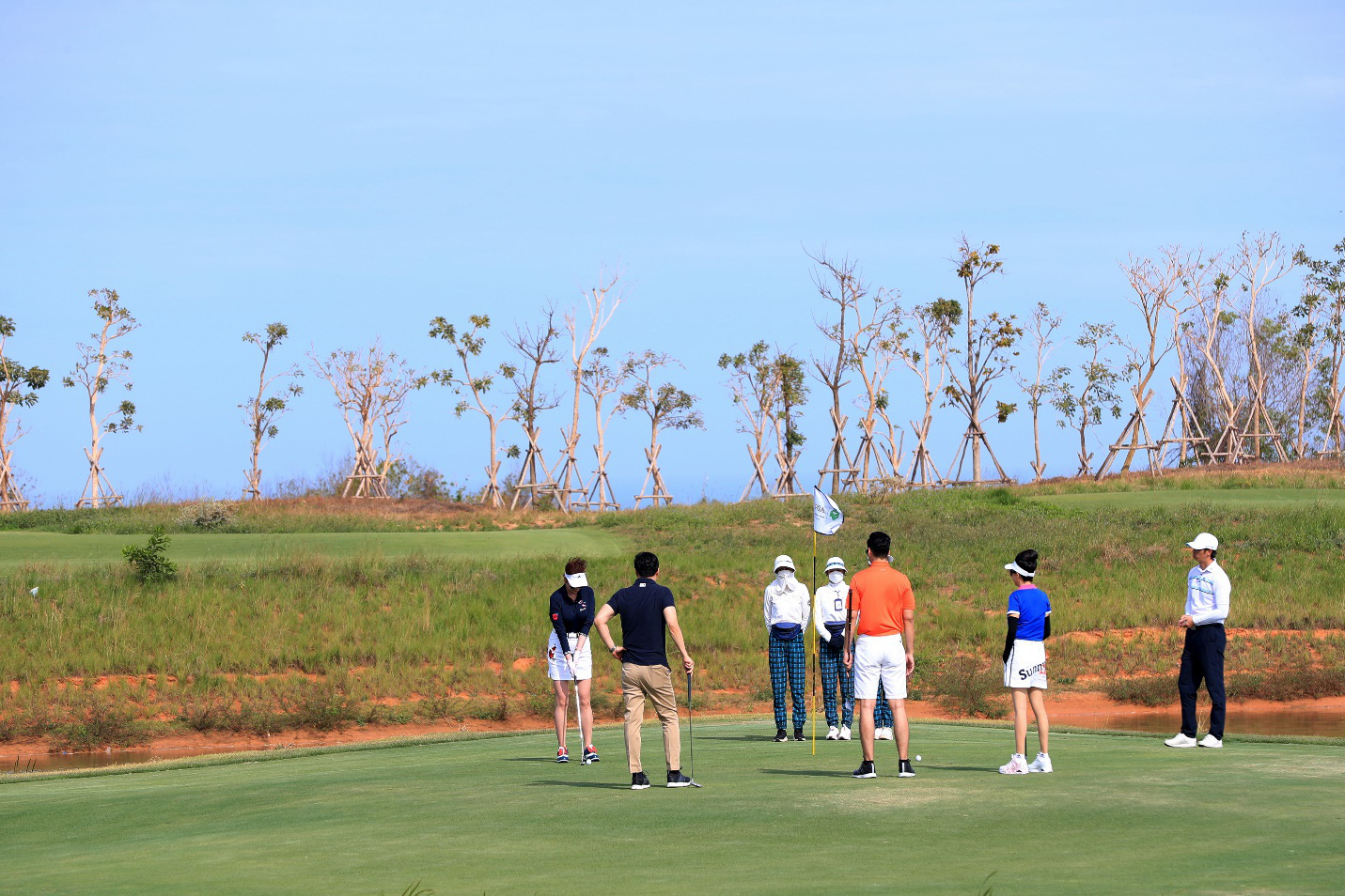 Ấn tượng với dịch vụ bay trực thăng tới Phan Thiết: Tiện lợi và đẳng cấp - Ảnh 3.