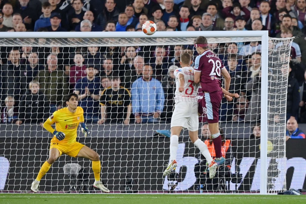 West Ham giành chiến thắng lịch sử trước đội bóng vĩ đại nhất Europa League - Ảnh 1.