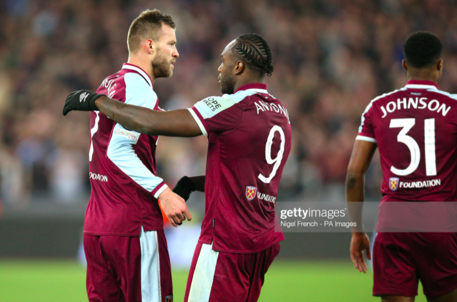 West Ham giành chiến thắng lịch sử trước đội bóng vĩ đại nhất Europa League - Ảnh 4.