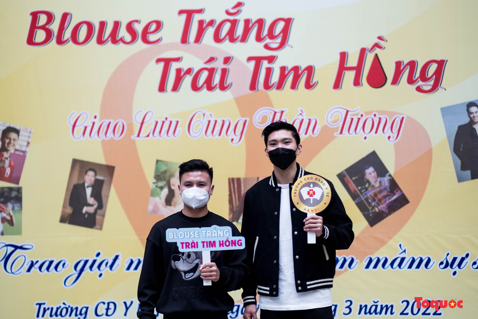 Quang Hải, Văn Hậu, Tuấn Hưng... cùng hàng trăm thanh niên hiến máu nhân đạo - Ảnh 2.