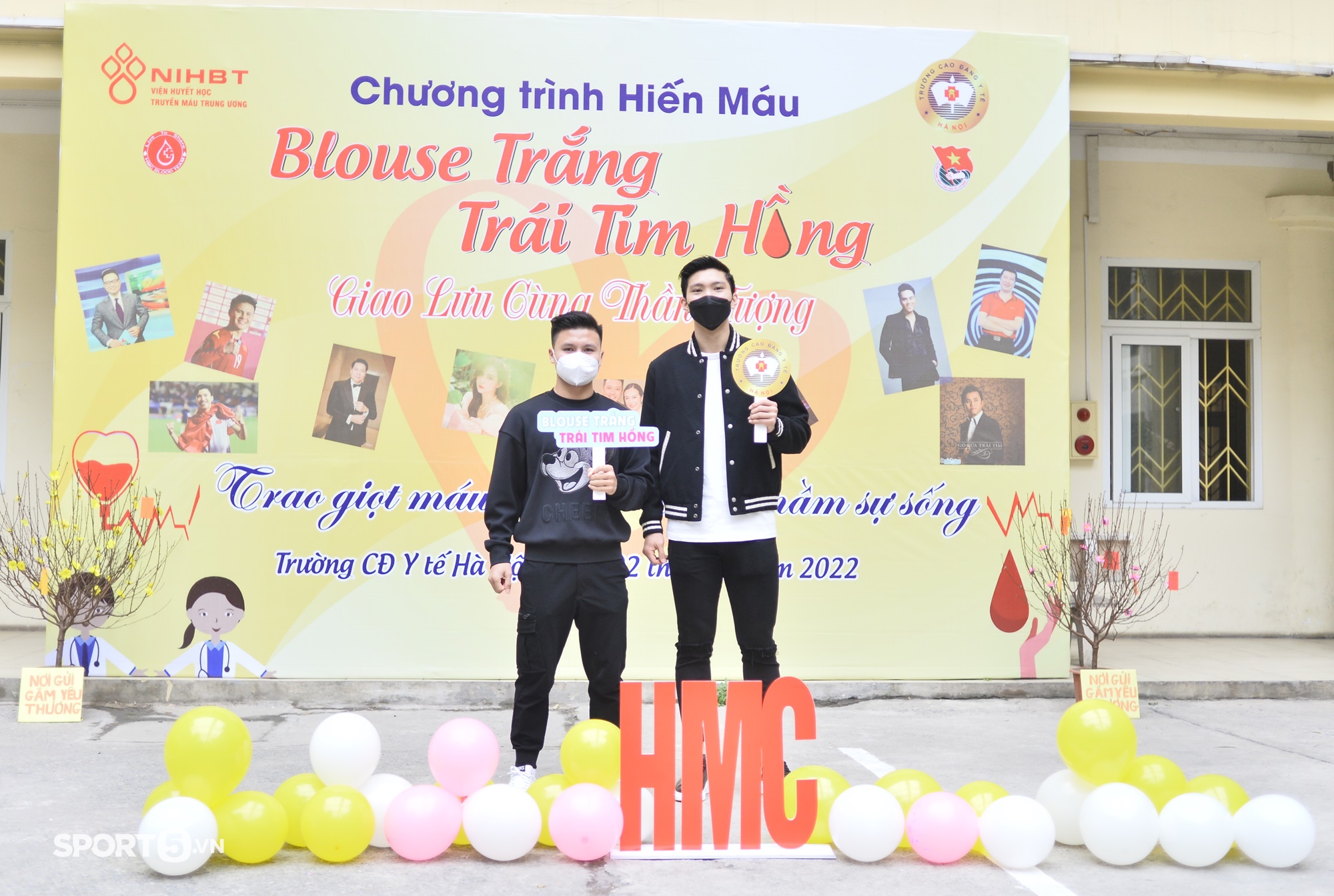 Quang Hải, Văn Hậu tiếc vì lỡ dịp hiến máu do mới khỏi Covid-19 - Ảnh 1.