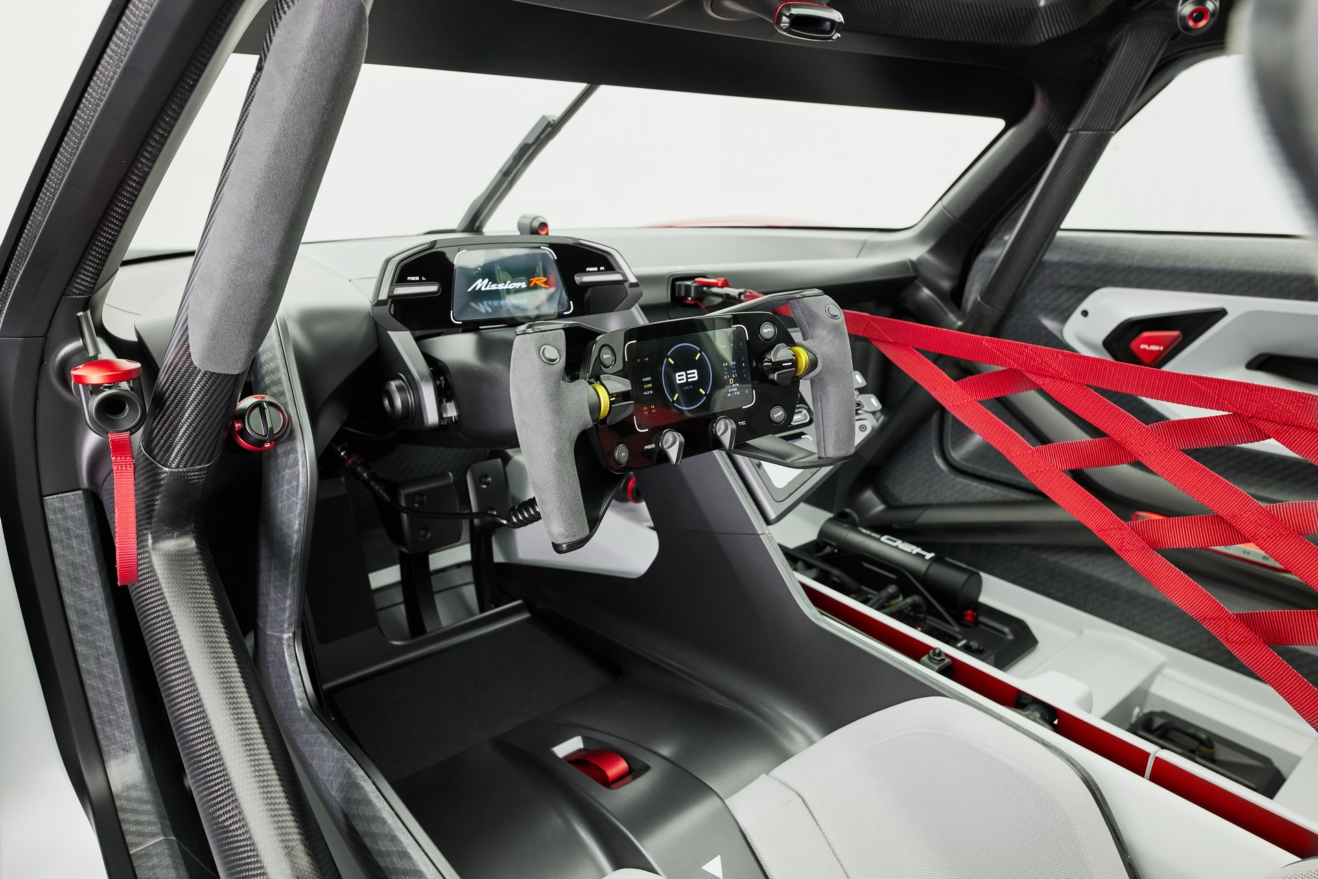 Giống VinFast, Porsche hé lộ mẫu ô tô điện mới và phát triển hệ thống trạm sạc riêng - Ảnh 4.
