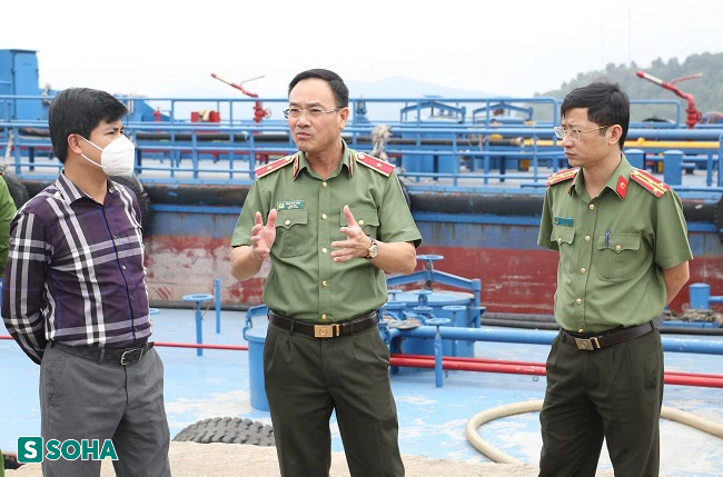 Triệt phá vụ buôn lậu xăng dầu trị giá gần 30 tỷ lớn nhất Nghệ An - Ảnh 1.