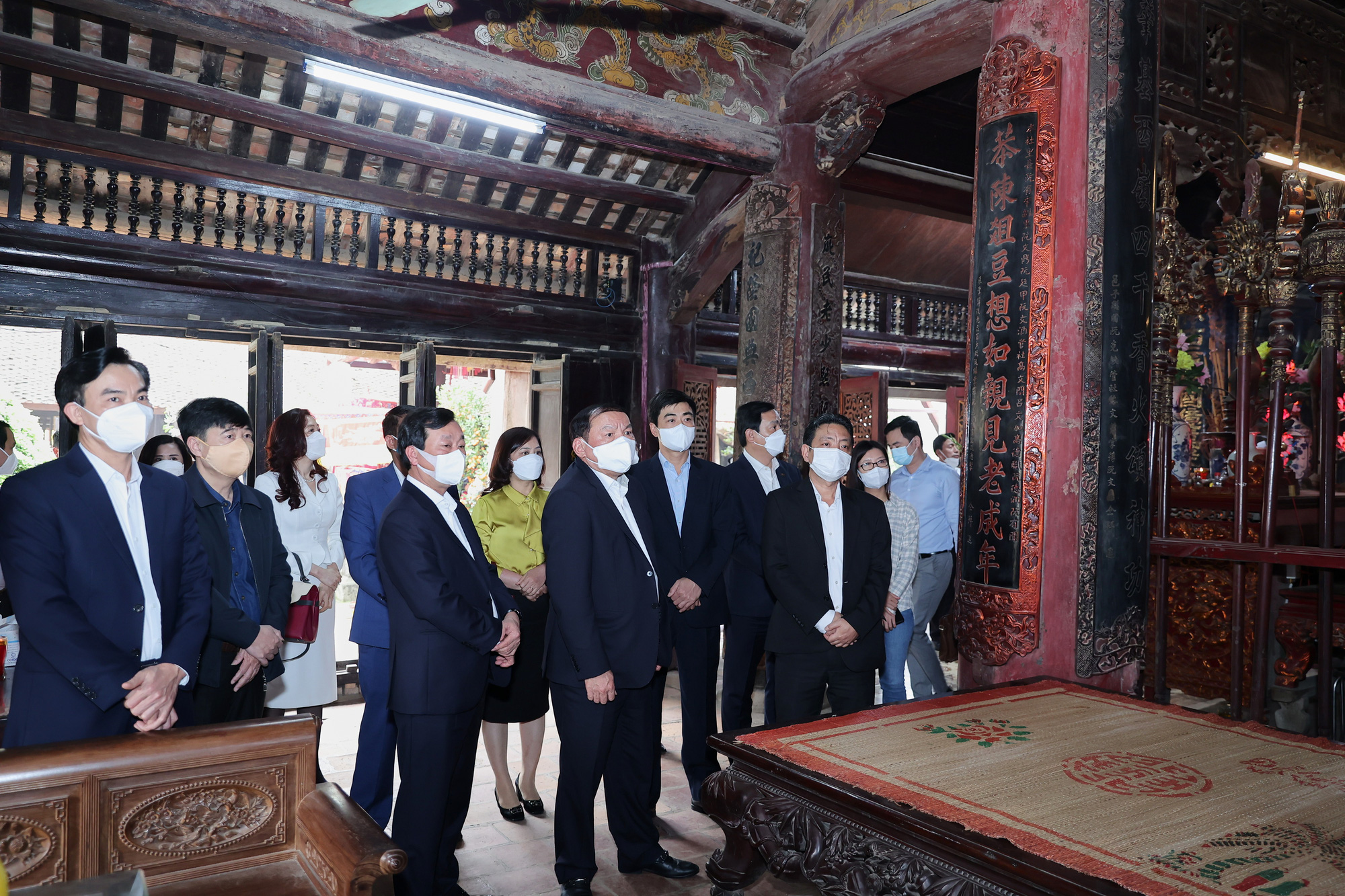 Hình ảnh Bộ trưởng Nguyễn Văn Hùng thăm một số thiết chế văn hóa và công trình tổ chức SEA Games 31 tại tỉnh Phú Thọ - Ảnh 2.