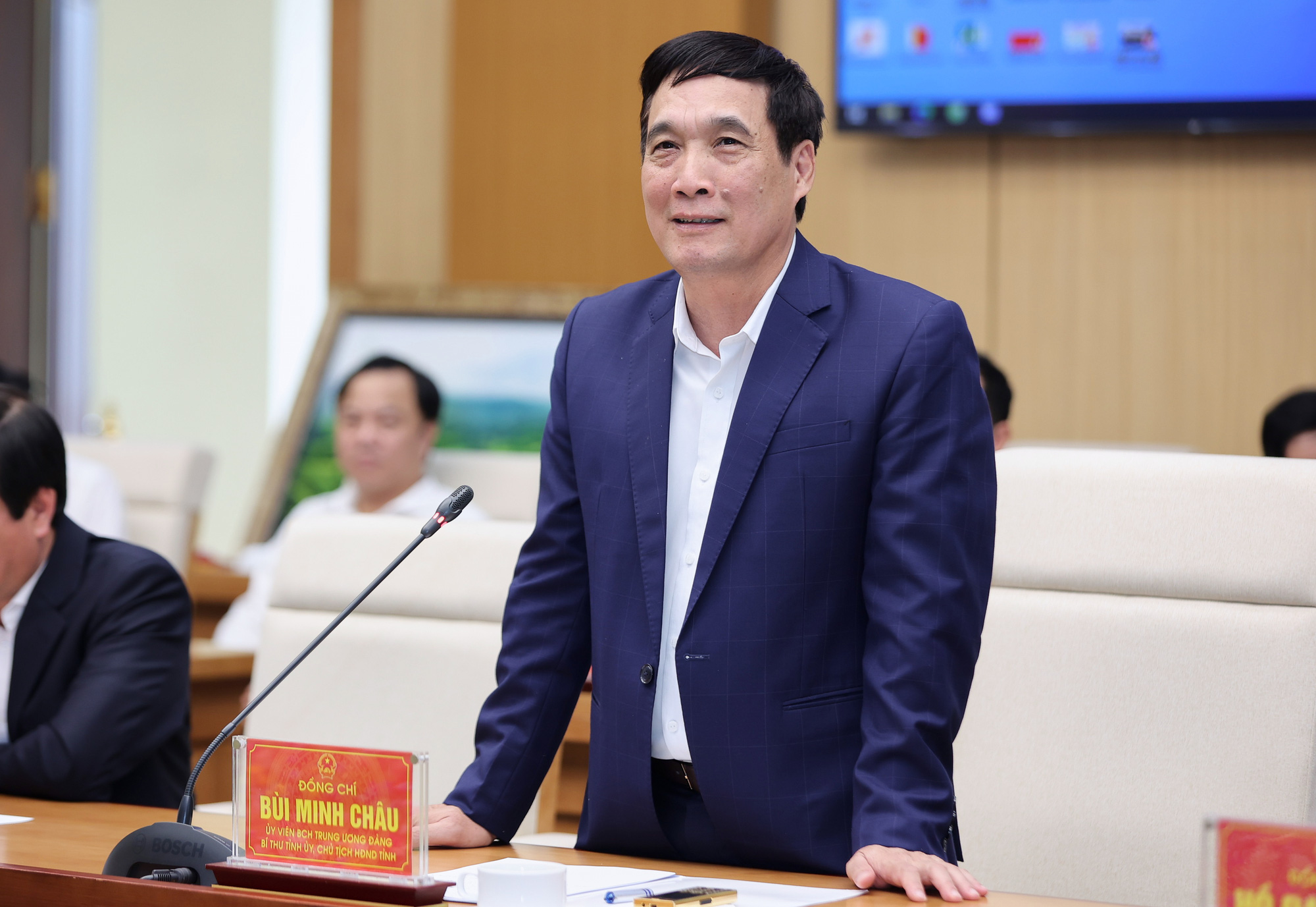 Hình ảnh Bộ trưởng Nguyễn Văn Hùng thăm một số thiết chế văn hóa và công trình tổ chức SEA Games 31 tại tỉnh Phú Thọ - Ảnh 12.