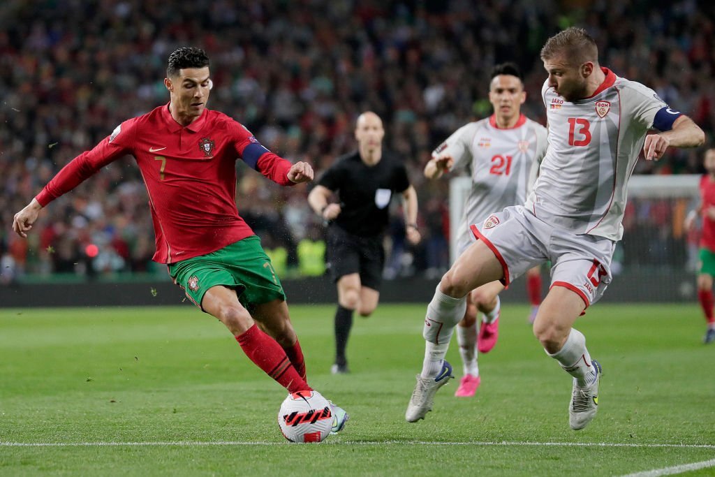 Bruno Fernandes sắm vai người hùng, Bồ Đào Nha giải mã &quot;hiện tượng&quot; để đoạt vé vớt dự World Cup - Ảnh 2.