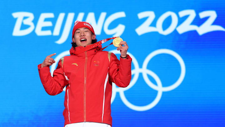 Sau Olympic 2022, hàng loạt VĐV Trung Quốc kiếm bộn tiền nhờ quảng cáo: Tại sao các thương hiệu xa xỉ tìm đến thể thao để chọn mặt gửi vàng? - Ảnh 4. Sau Olympic 2022, hàng loạt VĐV Trung Quốc kiếm bộn tiền nhờ quảng cáo: Tại sao các thương hiệu xa xỉ tìm đến thể thao để chọn mặt gửi vàng? - Ảnh 4.