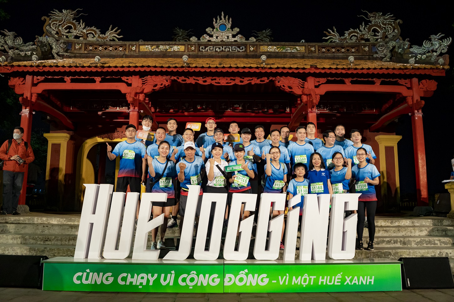 Hàng nghìn người cùng tham dự sự kiện &quot;Hue Jogging - cùng chạy vì cộng đồng&quot; - Ảnh 9.