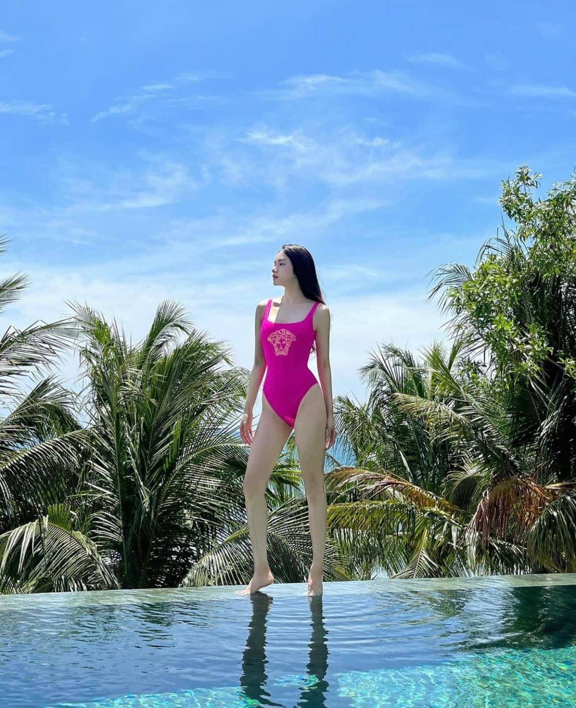 Hoa hậu Hương Giang khoe đường cong gợi cảm với bikini - Ảnh 5.
