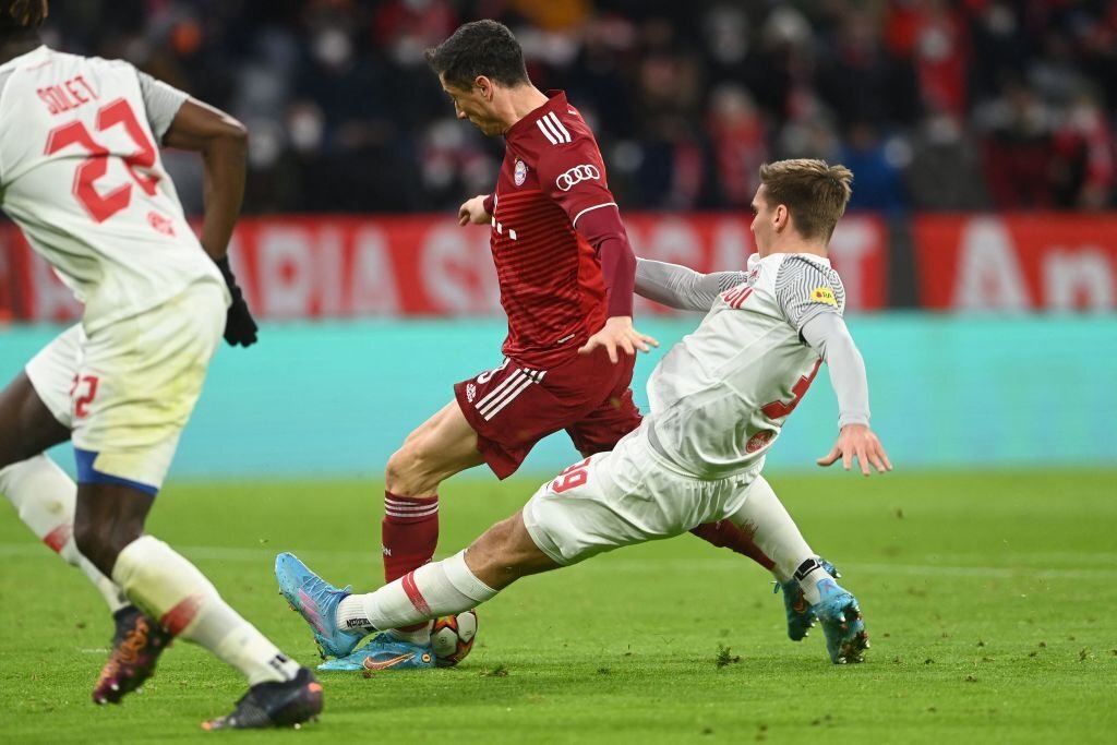 Bayern nghiền nát Salzburg chỉ trong 30 phút để vào tứ kết Champions League - Ảnh 2. Bayern nghiền nát Salzburg chỉ trong 30 phút để vào tứ kết Champions League - Ảnh 2.