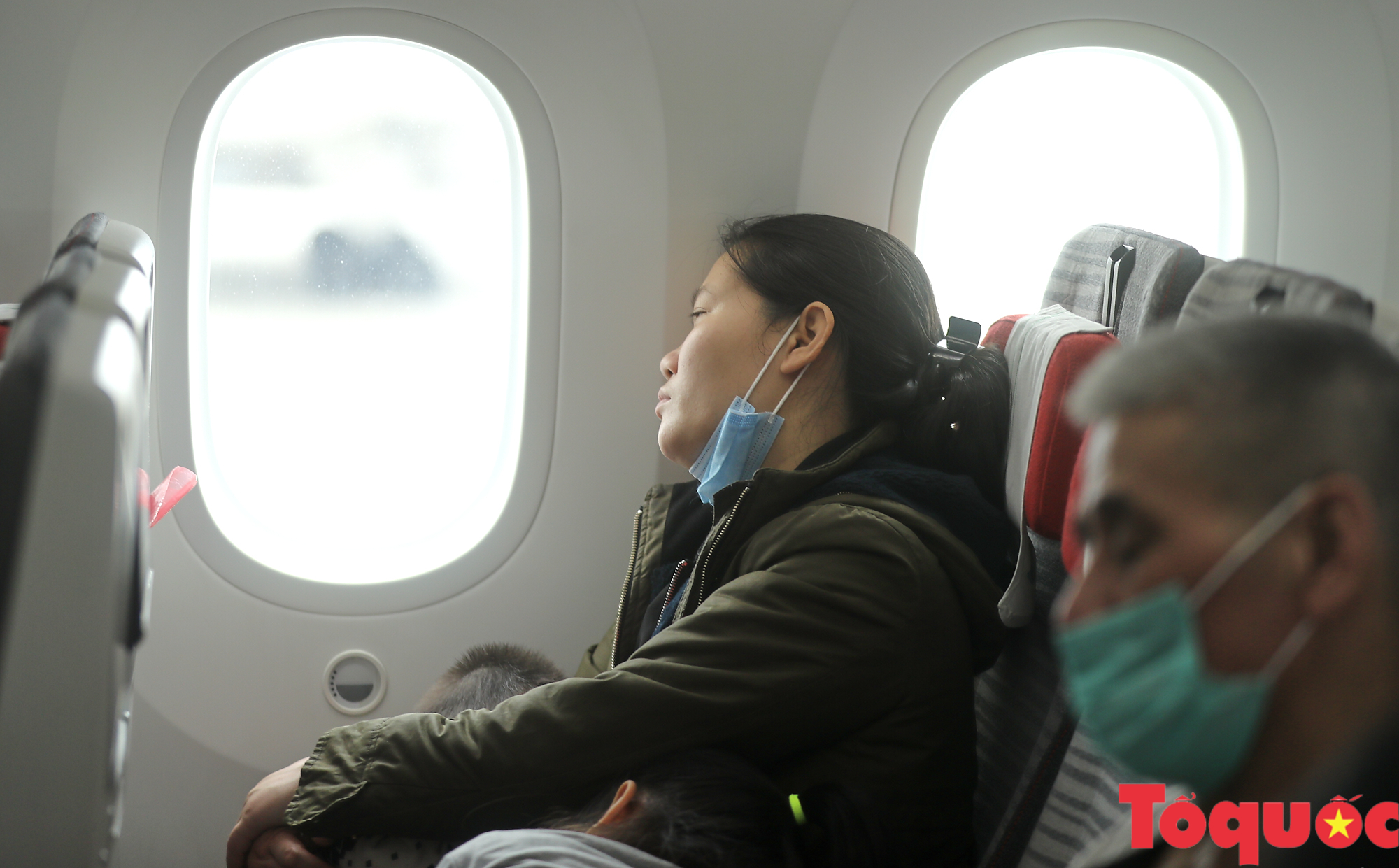 Chuyến bay thứ 2 đón người Việt Nam tại Ukraine sắp về nước - Ảnh 11.