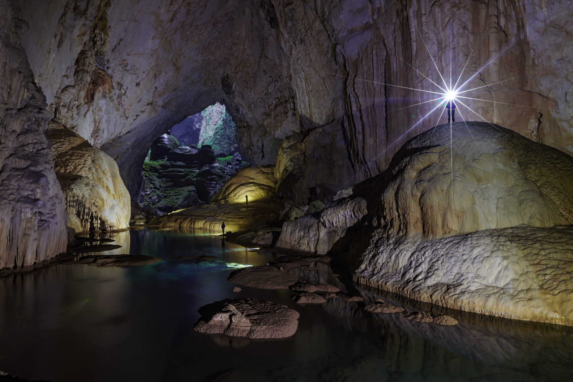 Ngắm vẻ đẹp đầy mê hoặc của hang động Việt vừa được Google vinh danh - Ảnh 4.