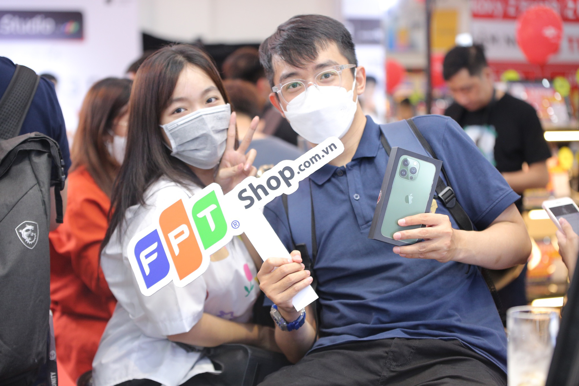 FPT Shop bất ngờ mở bán sớm iPhone 13 Pro Max xanh lá - Ảnh 4.